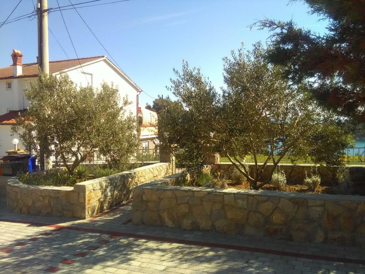 Apartments Palit 拉布 外观 照片